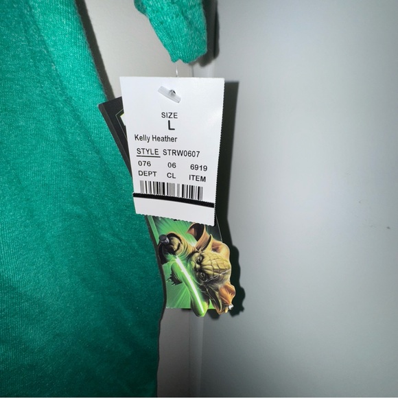 Star Wars Green humorous “Irish You Were Here!” Graphic Tee - Picture 5 of 5